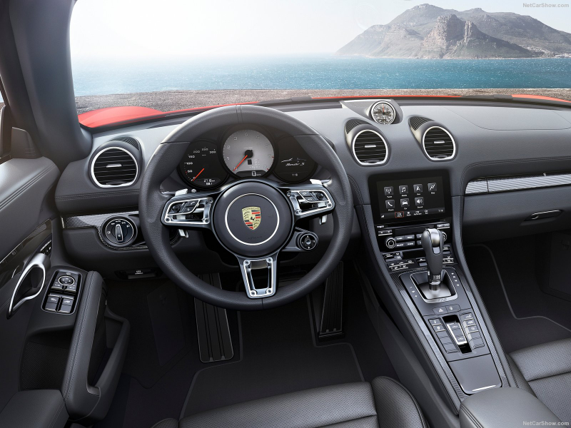 Illustration for article titled 2017 Porsche 718 Boxster: This is it
